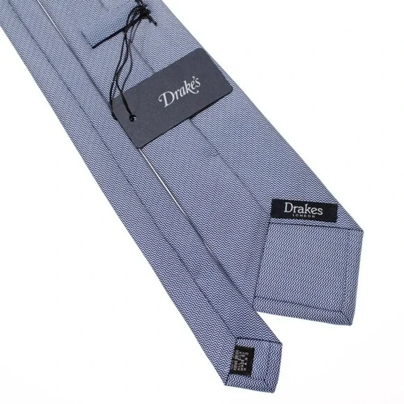 Drake's NWT Neck Tie in Blue & White Mini Chevron Pattern 100% Silk